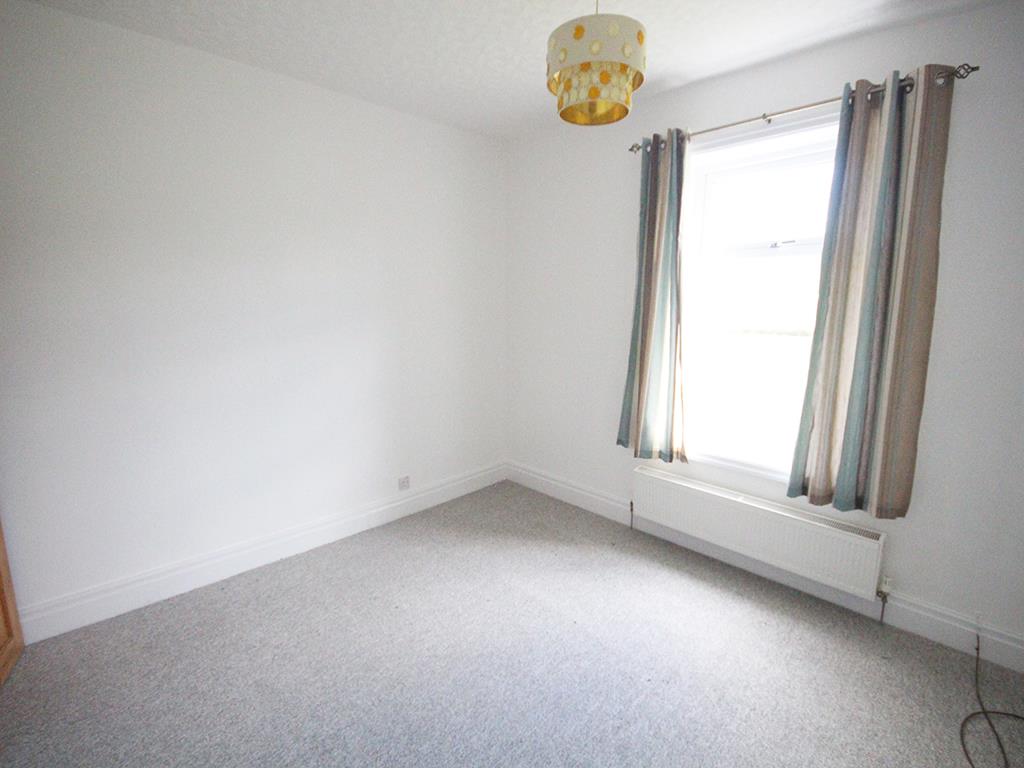 2 bedroom mid terrace house Let Agreed in Earby - IMG_2286.jpg